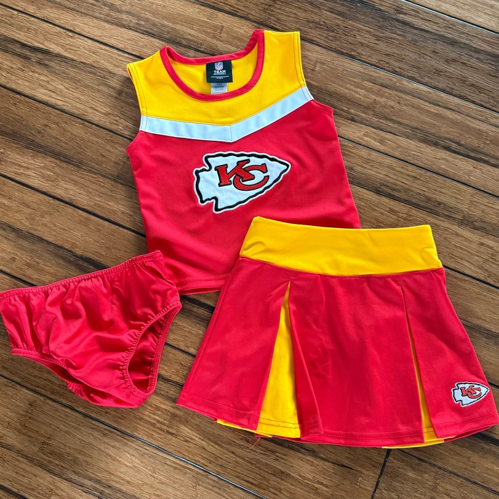 NFL Kansas City Chiefs Red and Yellow Cheer Set cheerleading cheerleader